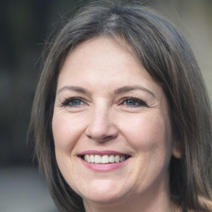 Ritratto professionale della docente Sofia Bellandi durante una sessione di insegnamento pratico